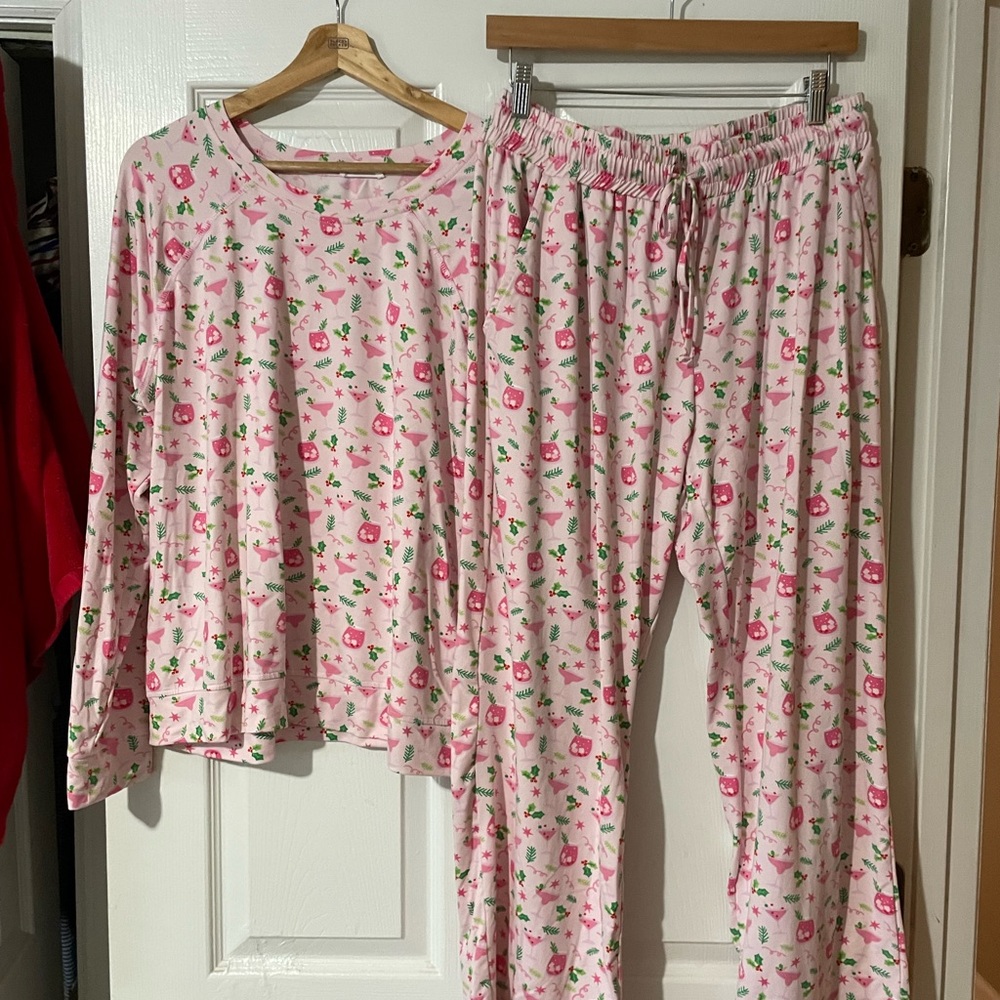 Mary Square Softest Pajama Set